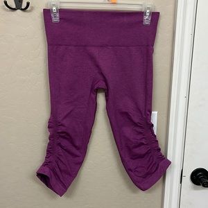 LULULEMON purple capris